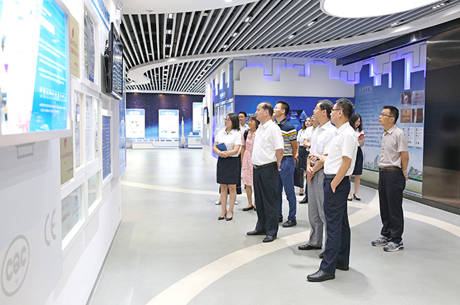 助推耕地質(zhì)量提升 | 農(nóng)業(yè)農(nóng)村部耕保中心領(lǐng)導(dǎo)專家一行參觀調(diào)研廣電計量